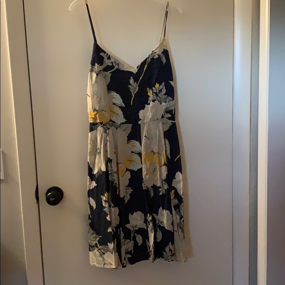 Gap Dress. Beautiful for spring or summer.